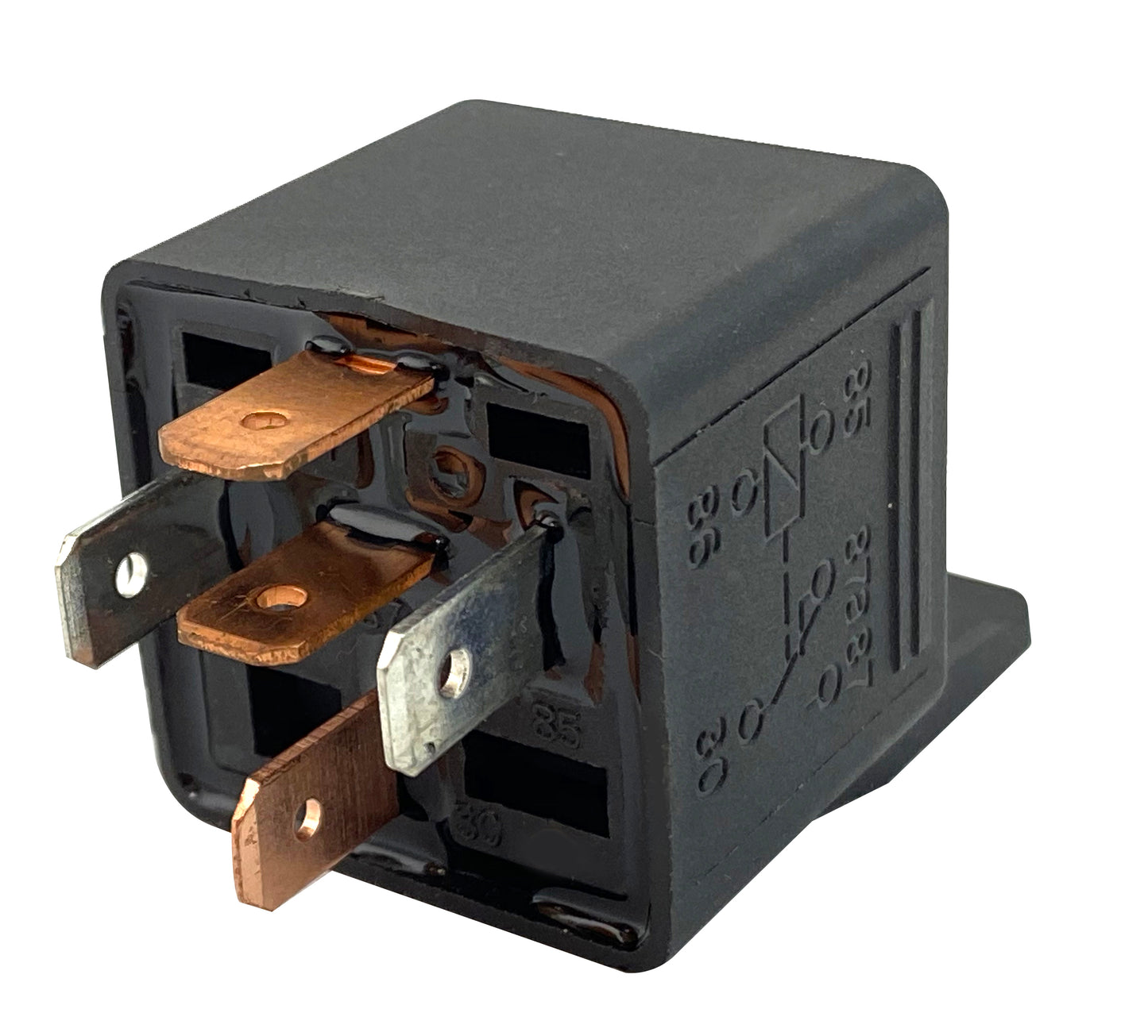 Relé de 40/60 amperios y 24 voltios
